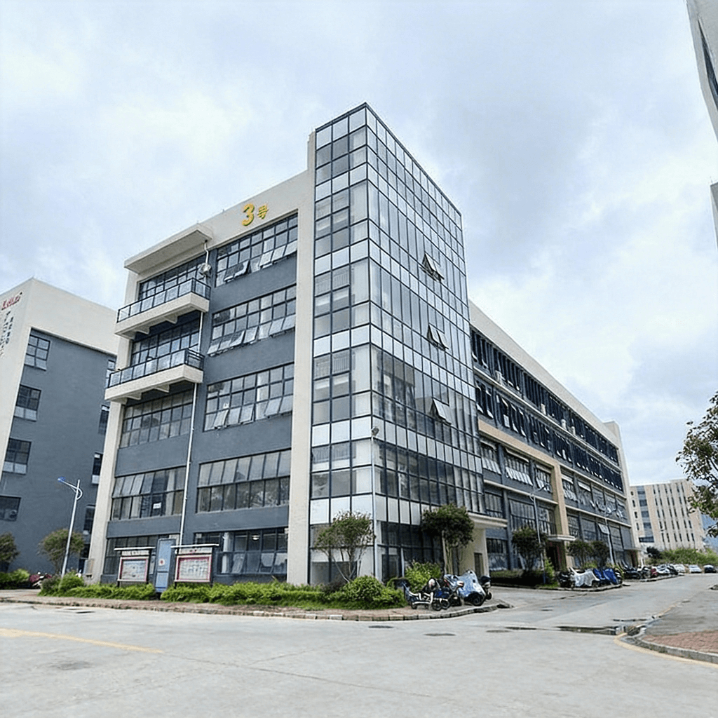 Fmosbag Custom Sports Bags Factory Production Line - Fmosbag - Custom Sports Bags (cycling/camping/fitness) Fmosbag Factory Workshop - Custom Sports Bags Production Line (cycling/camping/gym Bags Manufacturing) - Fmosbag - Custom Sports Bags (cycling/camping/fitness)