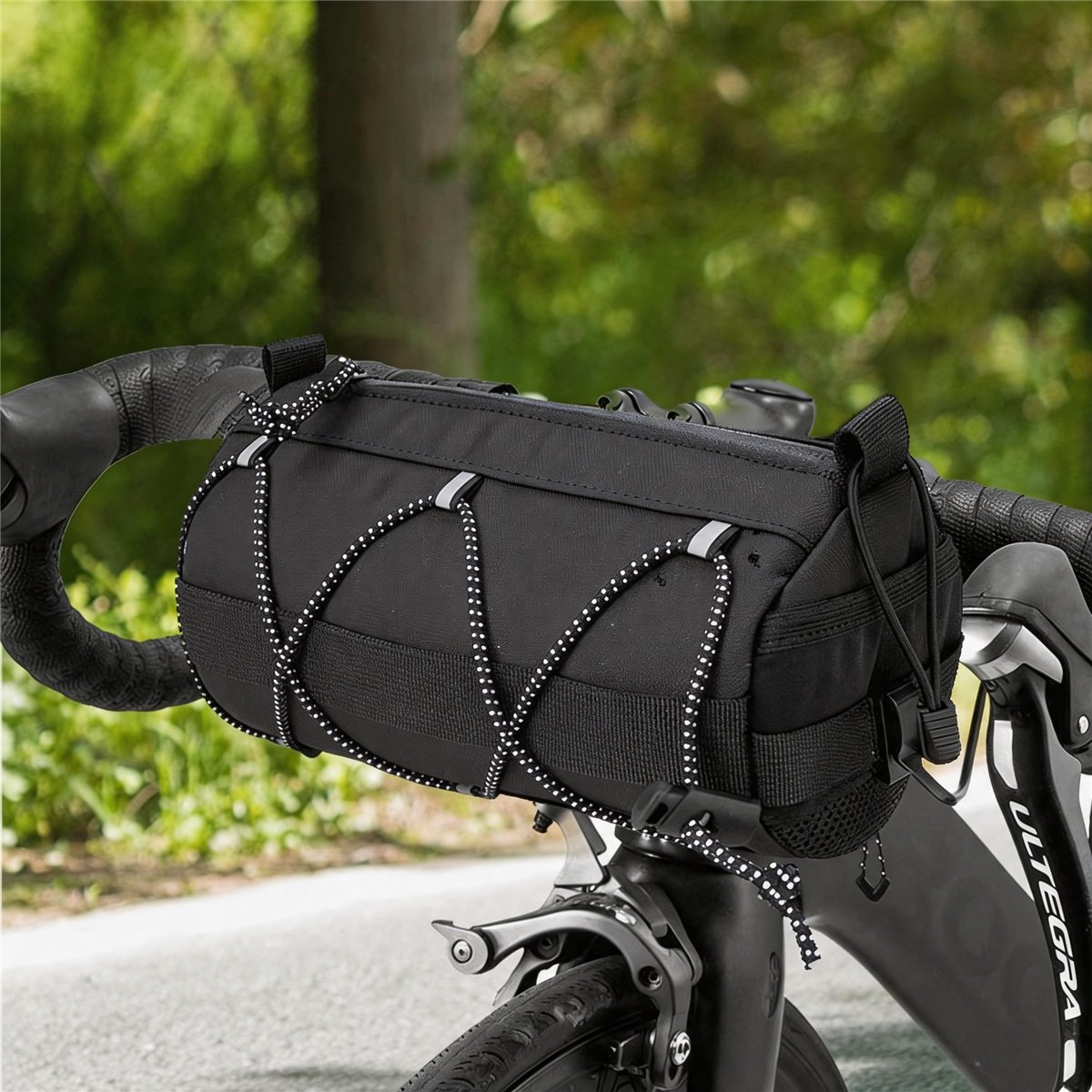 Waterproof Bike Handlebar Bag Outdoor Riding Lifestyle Scene - Fmosbag - Custom Sports Bags (cycling/camping/fitness) Waterproof Bike Handlebar Bag Outdoor Green Scenery Lifestyle Shot Road Bike Commuting Cycling Bag - Fmosbag - Custom Sports Bags (cycling/camping/fitness)