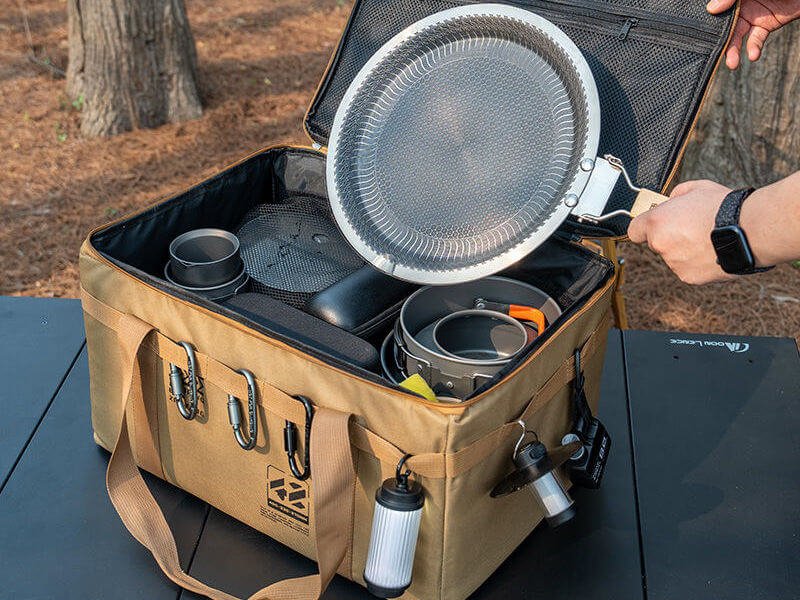 Camp Kitchen Organizer — Portable Camping Cookware Storage Bag - Fmosbag - Oem Bag Manufacturer & Custom Bag Factory - Fmosbag - Oem Bag Manufacturer & Custom Bag Factory Khaki Camp Kitchen Organizer Bag Open with Cookware, Pots and Utensils Inside at Campsite - Fmosbag - Oem Bag Manufacturer & Custom Bag Factory - Fmosbag - Oem Bag Manufacturer & Custom Bag Factory