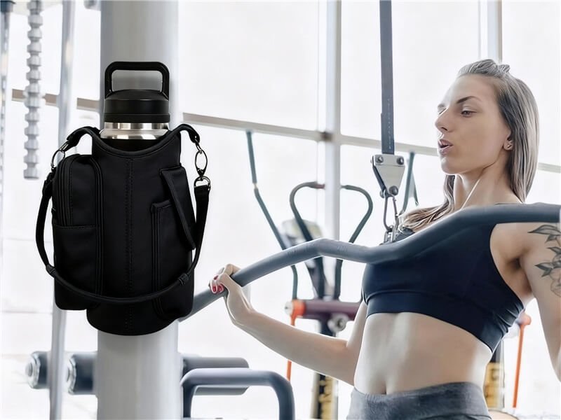 Custom Magnetic Water Bottle Holder for Gym - Oem - Fmosbag - Oem Bag Manufacturer & Custom Bag Factory - Fmosbag - Oem Bag Manufacturer & Custom Bag Factory Magnetic Water Bottle Holder Snapped Onto Gym Squat Rack, Oem Custom - Fmosbag - Oem Bag Manufacturer & Custom Bag Factory - Fmosbag - Oem Bag Manufacturer & Custom Bag Factory