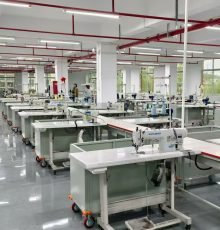 FMOSBAG custom bag production workshop | Professional cycling/outdoor bag manufacturing facility